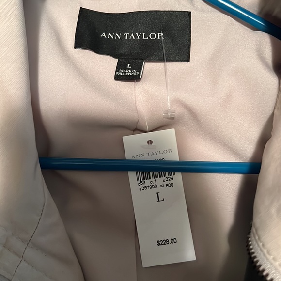 Coat - Picture 3 of 3